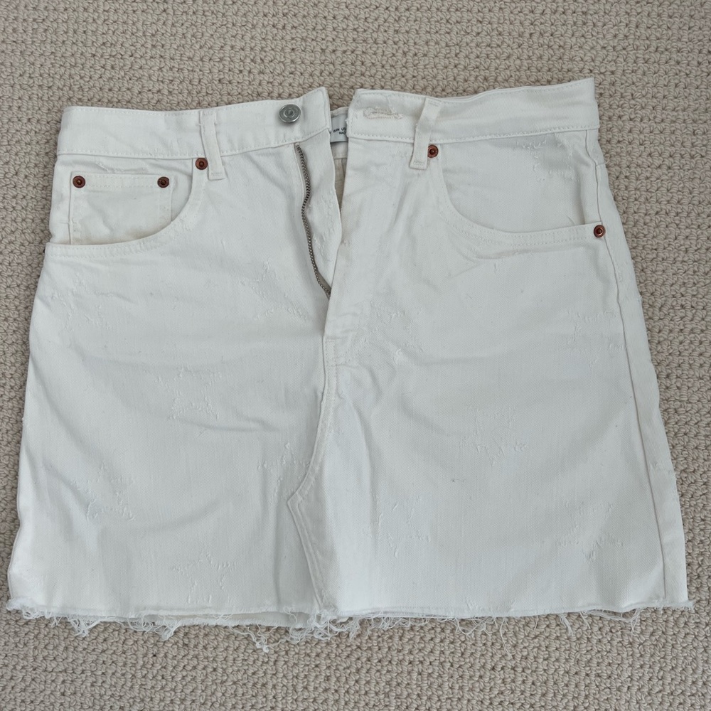 ZARA White Denim Skirt with Stars - size M